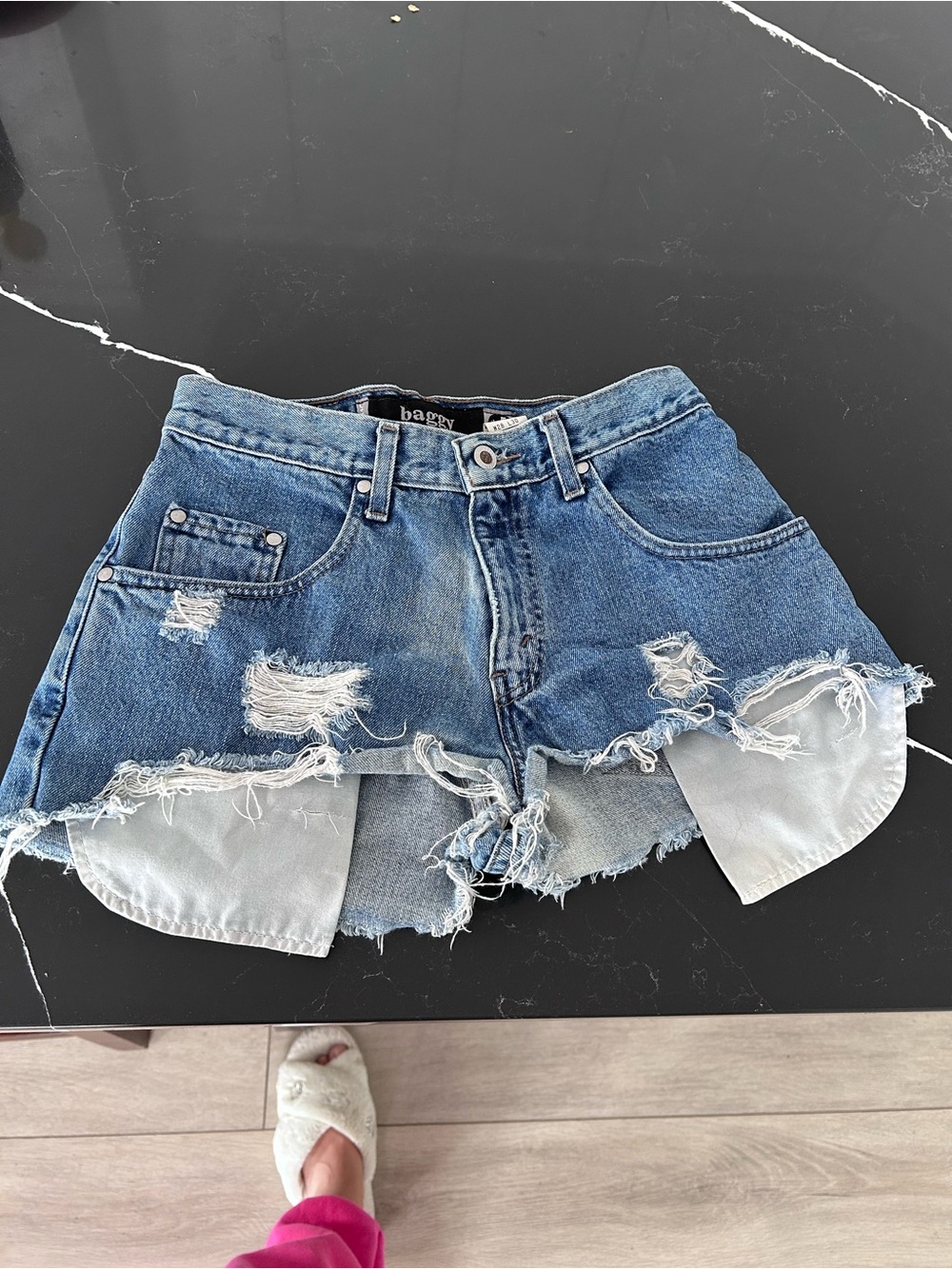 Levi’s Vintage SilverTab Baggy Denim Shorts Y2K Loose Fit Distressed Raw Hem
